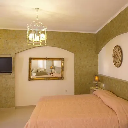 Casa Moazzo And 4* Resmo