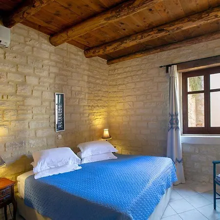Casa Moazzo And Otel